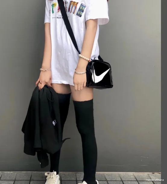 Rainbow XL Logo Embroidery Arc White sleeved Black M L City and Arc 19SS City S Tee T-shirt Short 0516